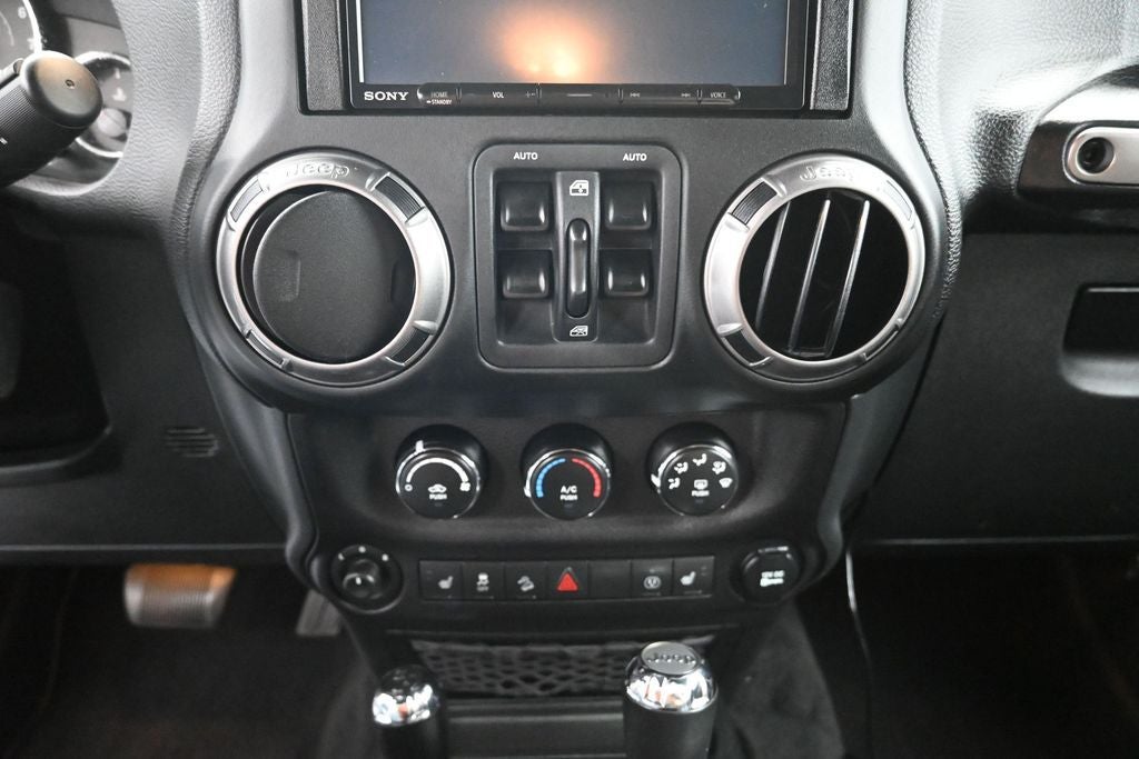2018 Jeep Wrangler JK Unlimited Sahara