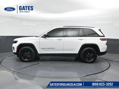 2025 Jeep Grand Cherokee Laredo