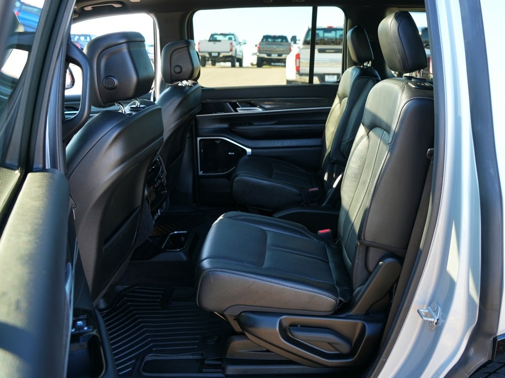 2022 Jeep Wagoneer Series III