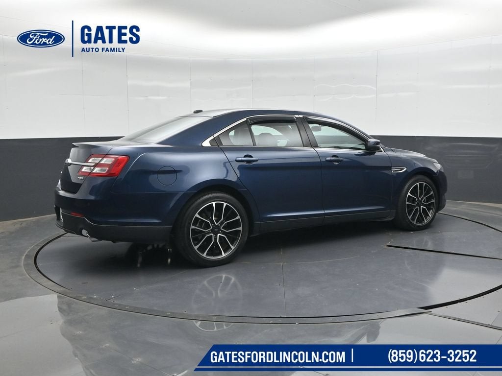 2017 Ford Taurus SEL