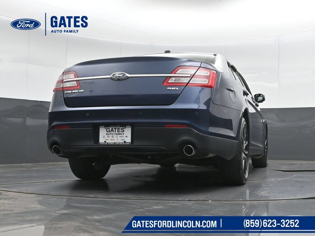 2017 Ford Taurus SEL