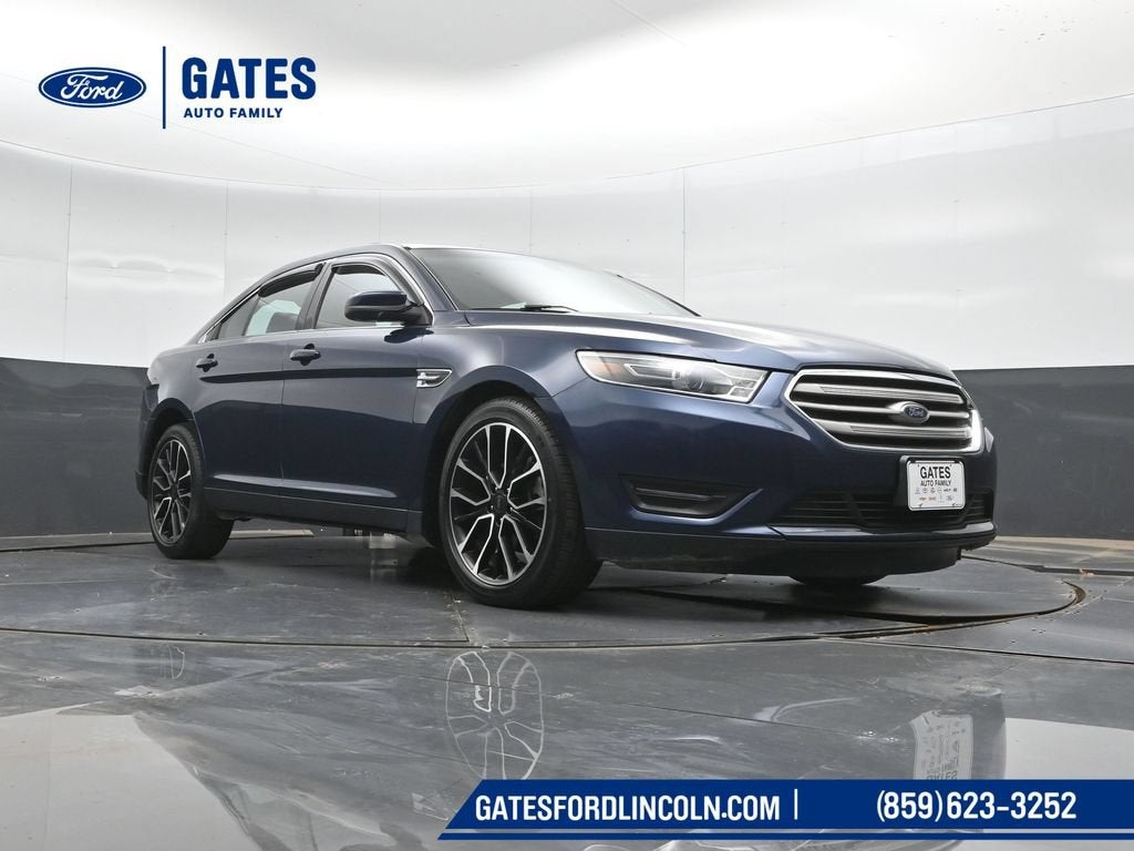 2017 Ford Taurus SEL