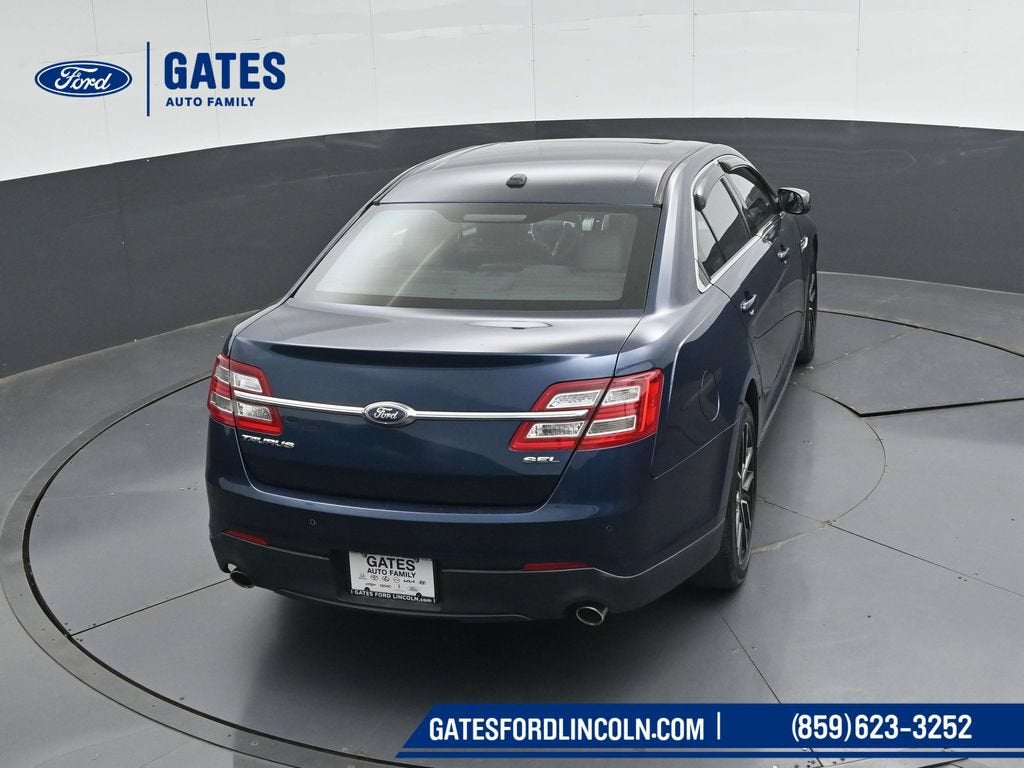 2017 Ford Taurus SEL