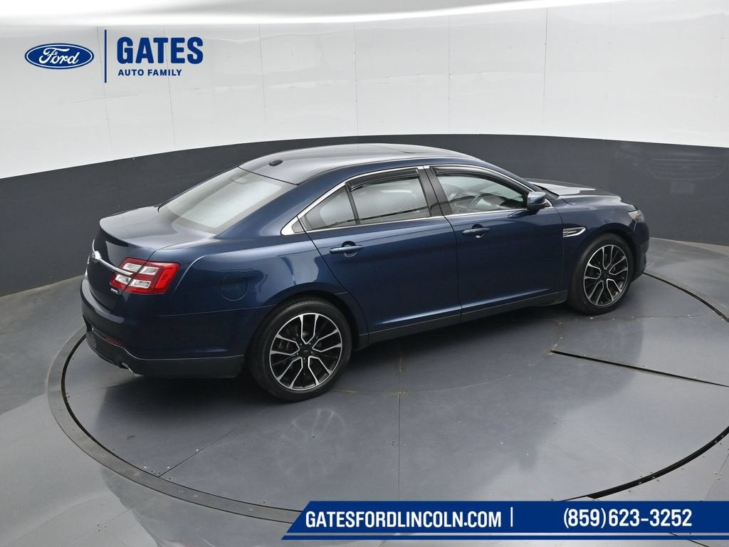 2017 Ford Taurus SEL