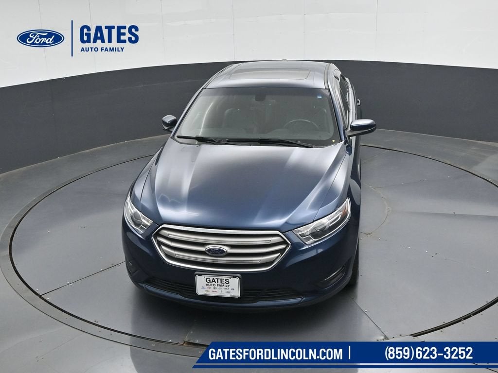 2017 Ford Taurus SEL