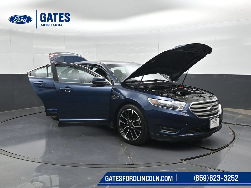2017 Ford Taurus SEL