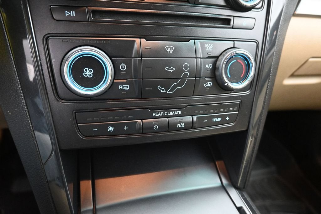 2017 Ford Explorer Base
