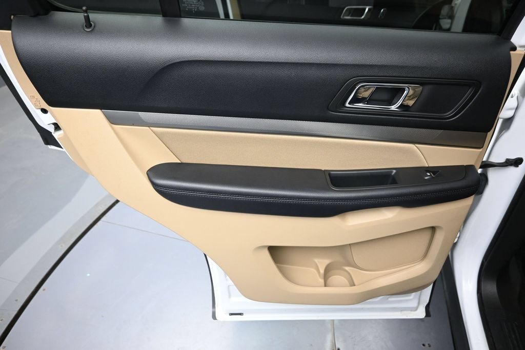 2017 Ford Explorer Base