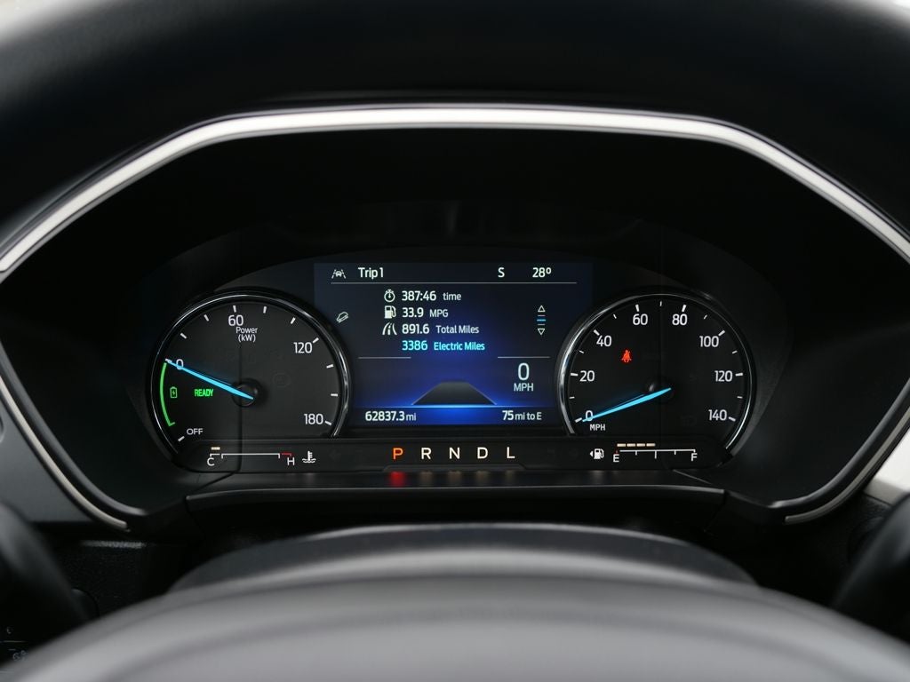 2022 Ford Escape Hybrid SE