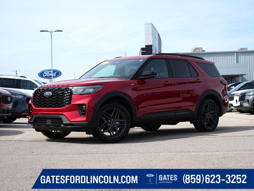 2025 Ford Explorer ST-Line