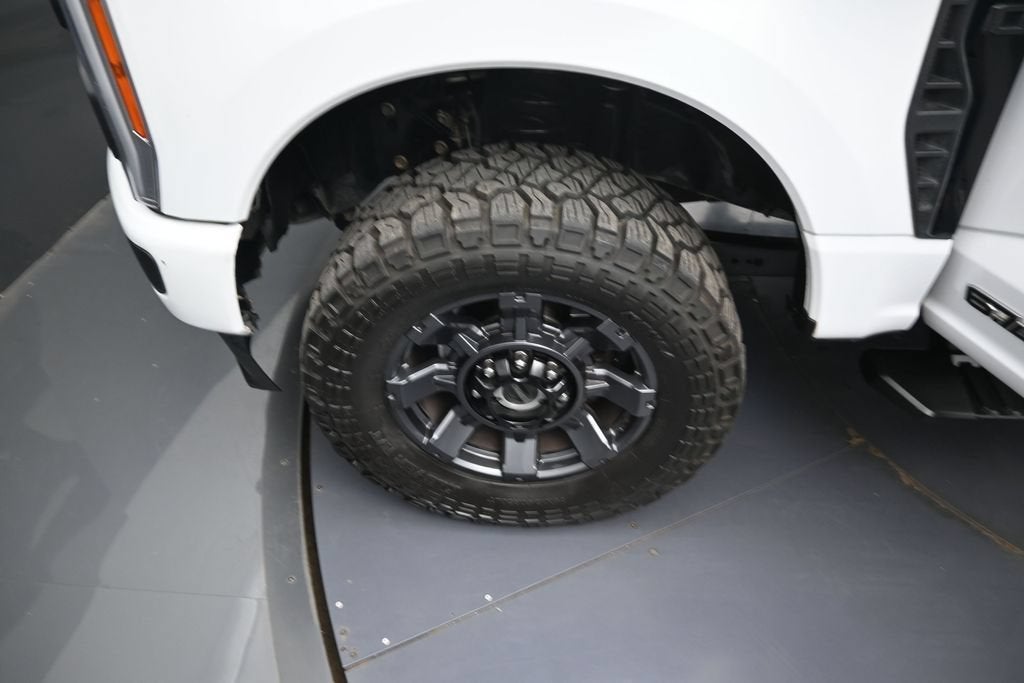 2023 Ford F-350SD Lariat