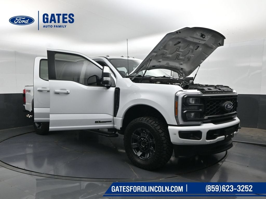 2023 Ford F-350SD Lariat