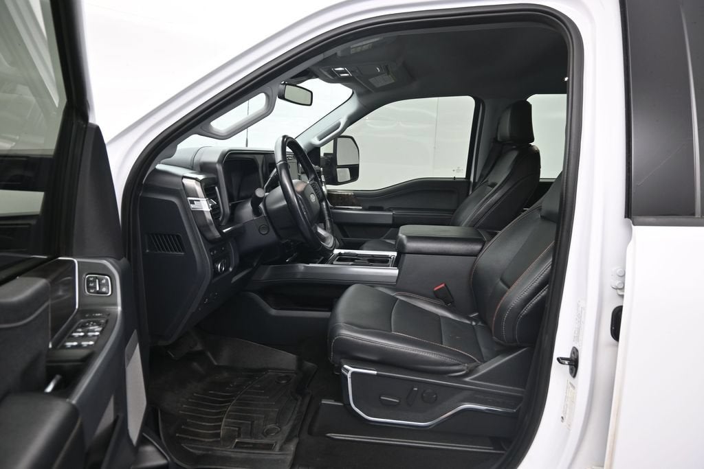 2023 Ford F-350SD Lariat