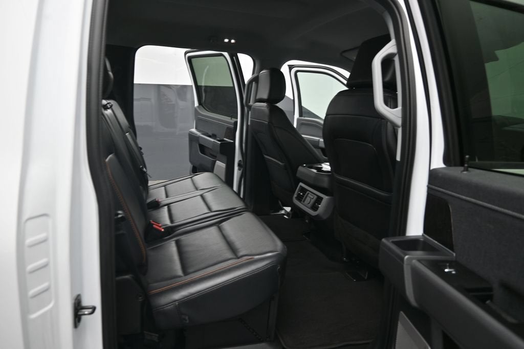 2025 Ford F-350SD Lariat DRW