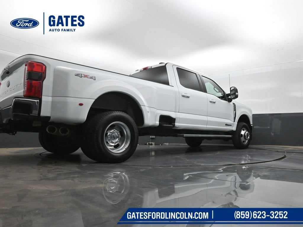 2025 Ford F-350SD Lariat DRW