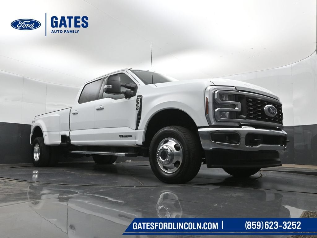 2025 Ford F-350SD Lariat DRW