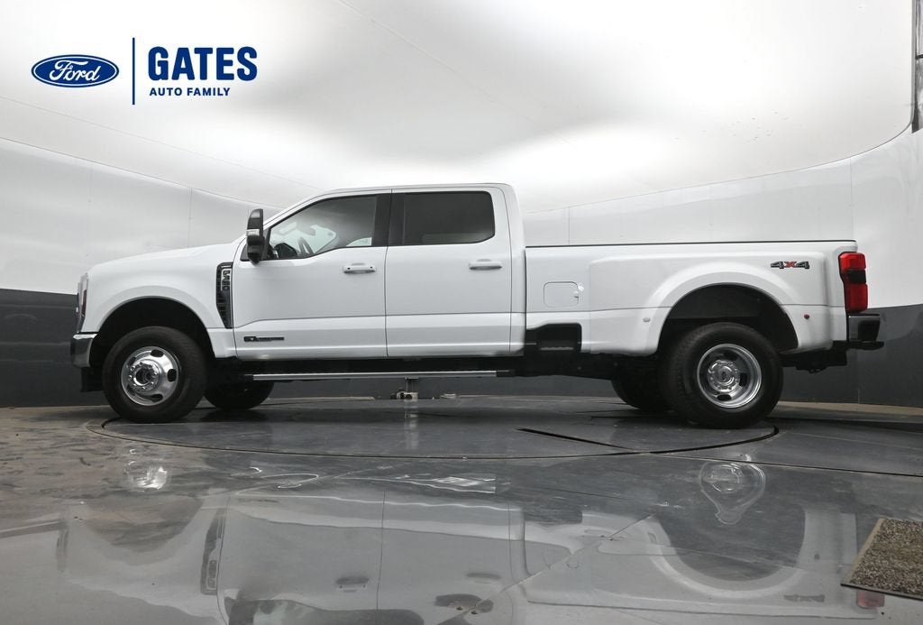2025 Ford F-350SD Lariat DRW