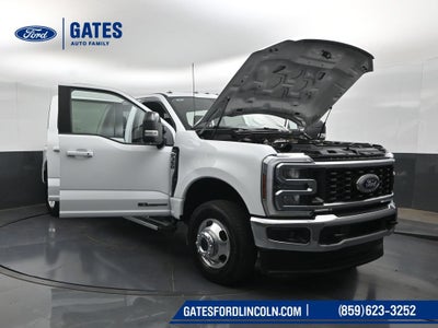 2025 Ford F-350SD Lariat DRW