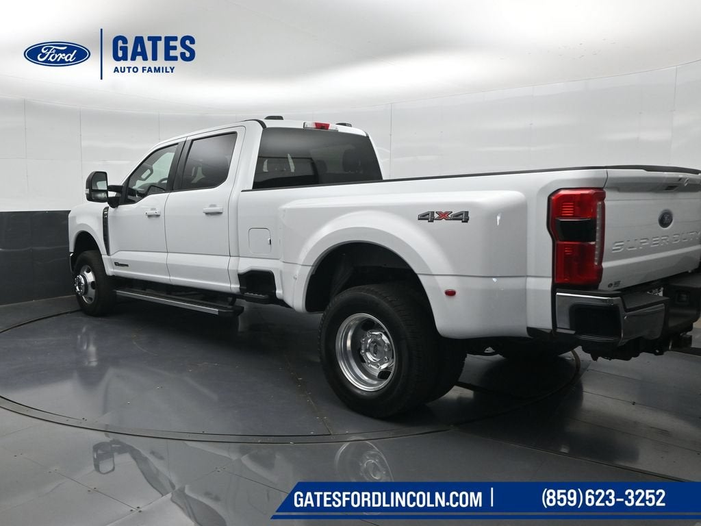2025 Ford F-350SD Lariat DRW