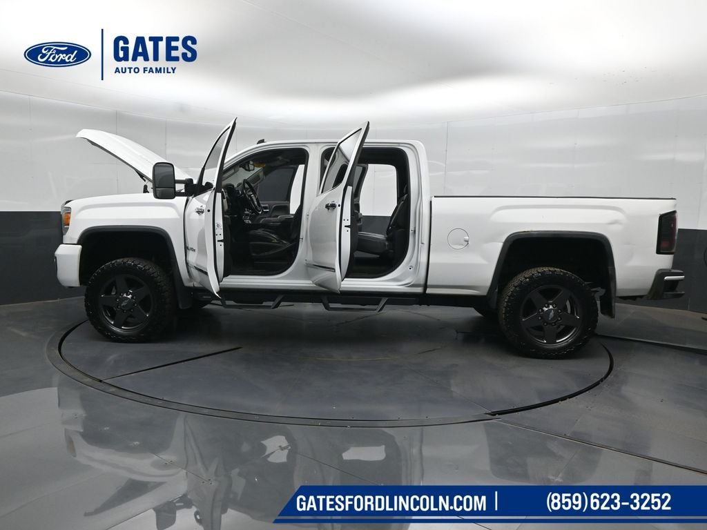 2015 GMC Sierra 2500HD Denali
