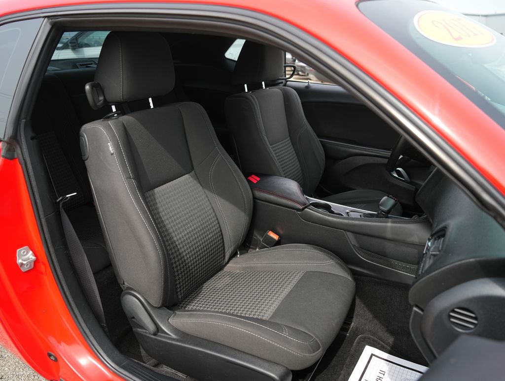 2017 Dodge Challenger SXT ***Branded Title***