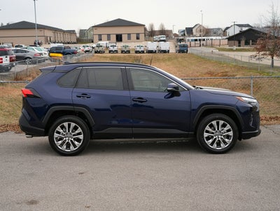 2022 Toyota RAV4 XLE Premium