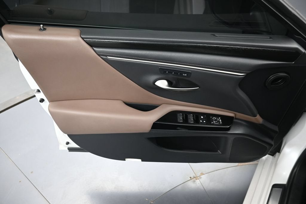 2022 Lexus ES 350