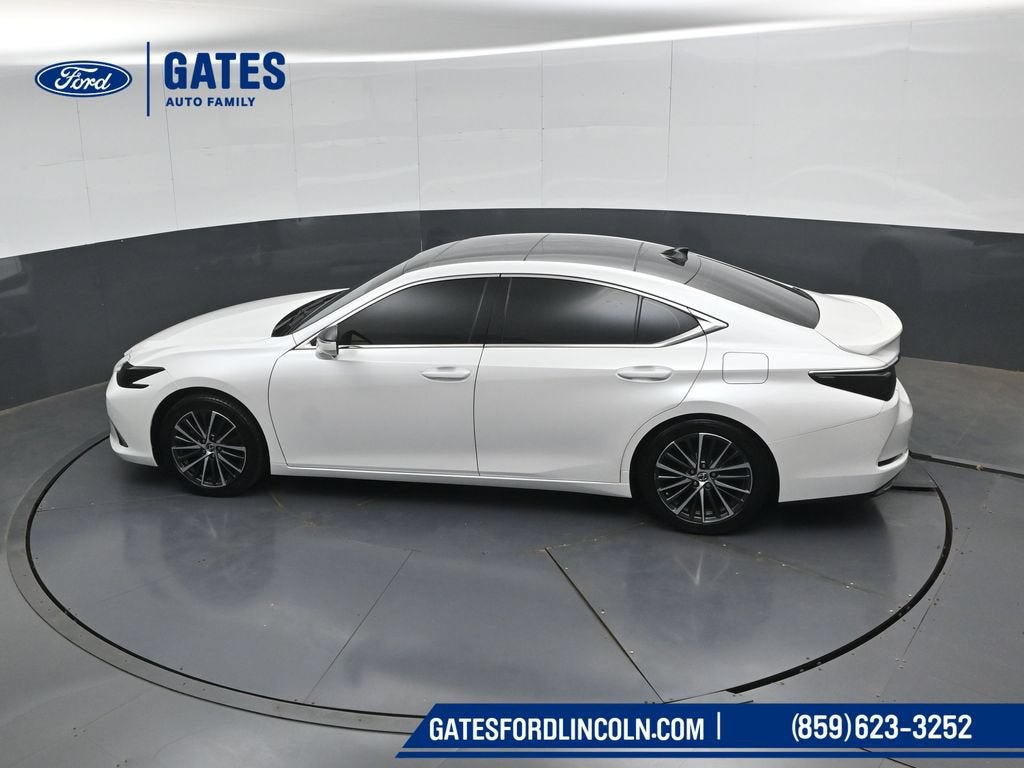 2022 Lexus ES 350