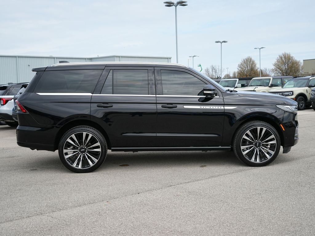 2025 Lincoln Navigator Reserve