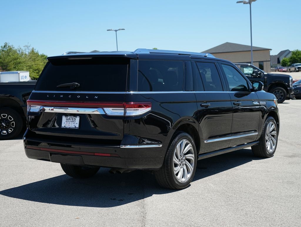 2023 Lincoln Navigator L Reserve