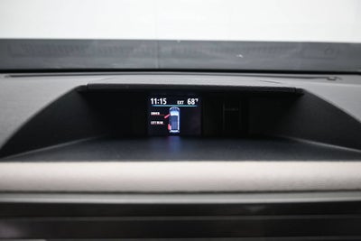 2014 Toyota Sienna SE 8 Passenger