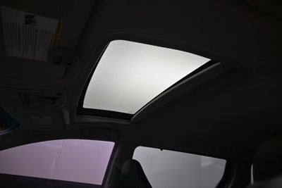 2014 Toyota Sienna SE 8 Passenger