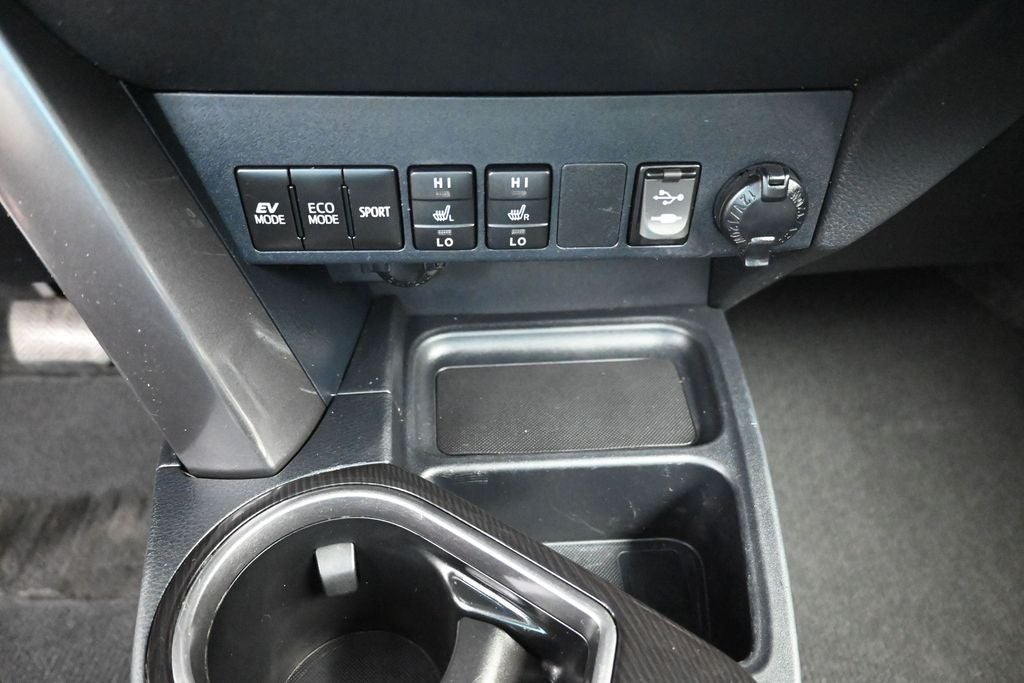 2018 Toyota RAV4 Hybrid SE