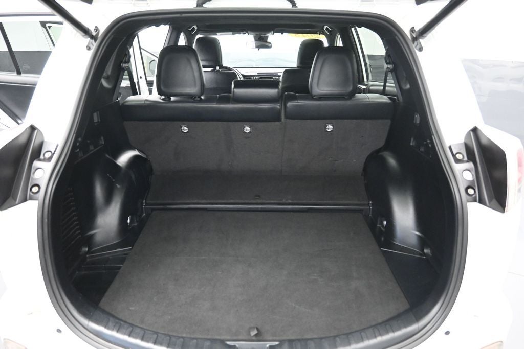 2018 Toyota RAV4 Hybrid SE
