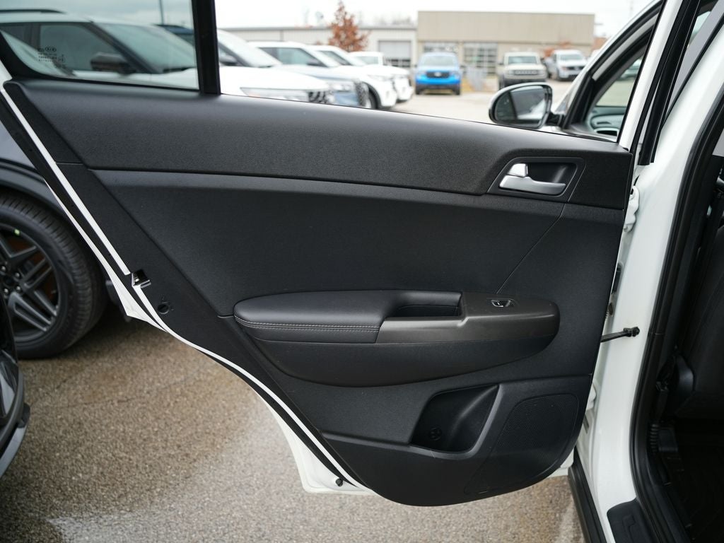 2022 Kia Sportage LX