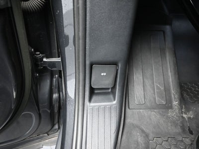 2023 Land Rover Defender 130 X-Dynamic SE