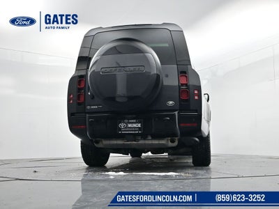 2023 Land Rover Defender 130 X-Dynamic SE