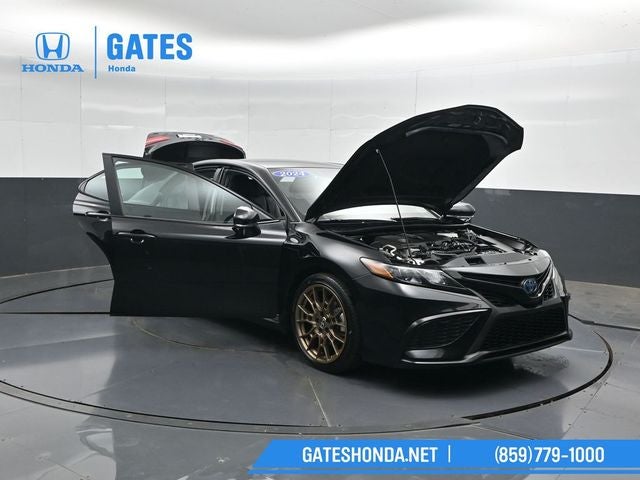 2024 Toyota Camry Hybrid SE