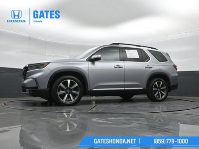 2023 Honda Pilot Touring