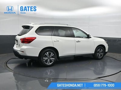 2019 Nissan Pathfinder SL