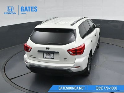 2019 Nissan Pathfinder SL