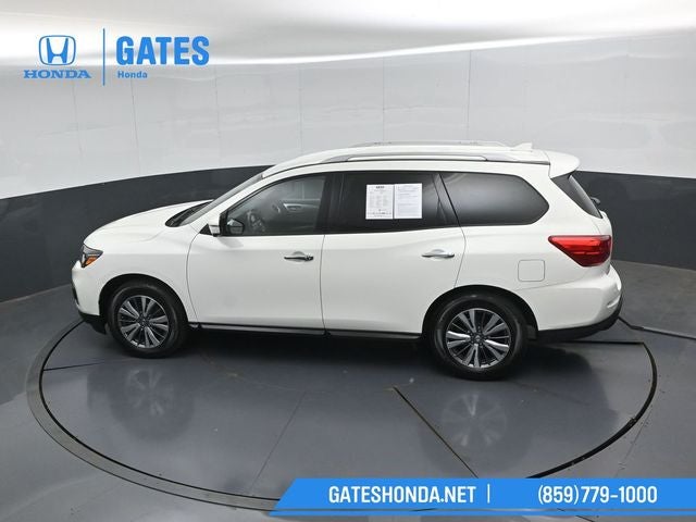 2019 Nissan Pathfinder SL