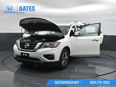 2019 Nissan Pathfinder SL