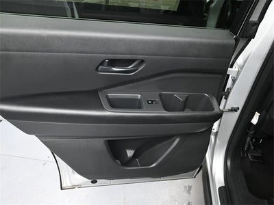 2023 Nissan Pathfinder SV