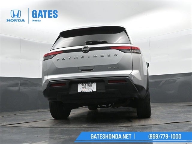 2023 Nissan Pathfinder SV