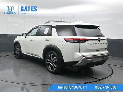 2023 Nissan Pathfinder Platinum