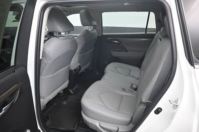 2022 Toyota Highlander Limited