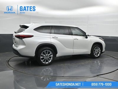2022 Toyota Highlander Limited
