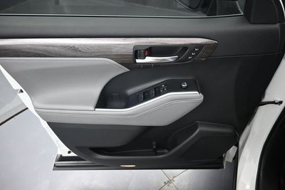 2022 Toyota Highlander Limited