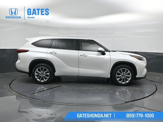 2022 Toyota Highlander Limited